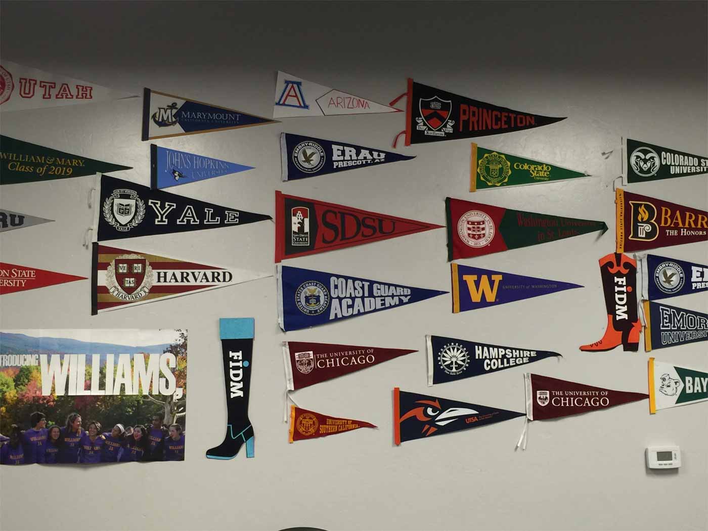 college tour banner
